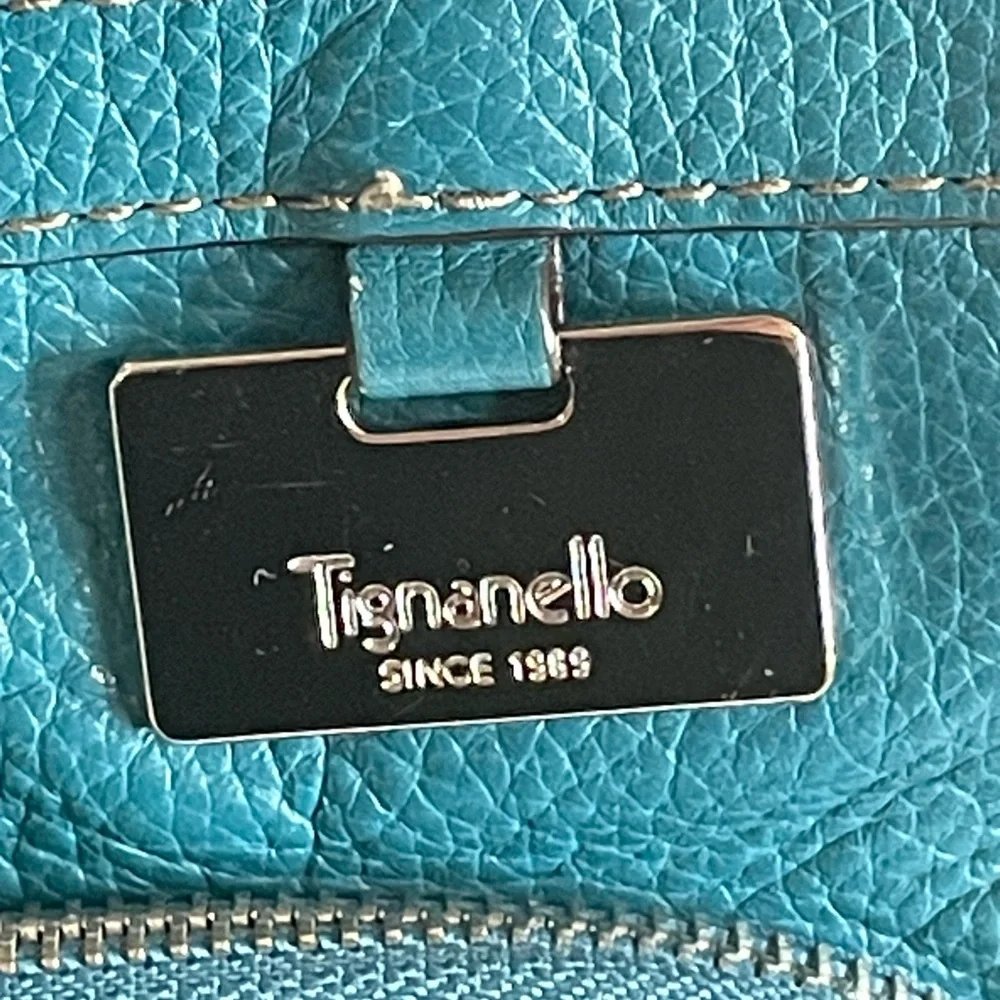 Tignanello women’s leather Teal Crossbody purse bag - Picture 2 of 7